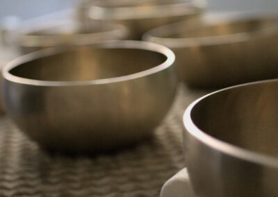 Trauern in Verbindung mit Klangschalen